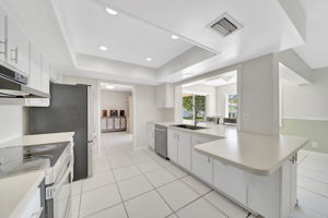 2120 NW 110th Ave, Sunrise, FL 33322, US Photo 15