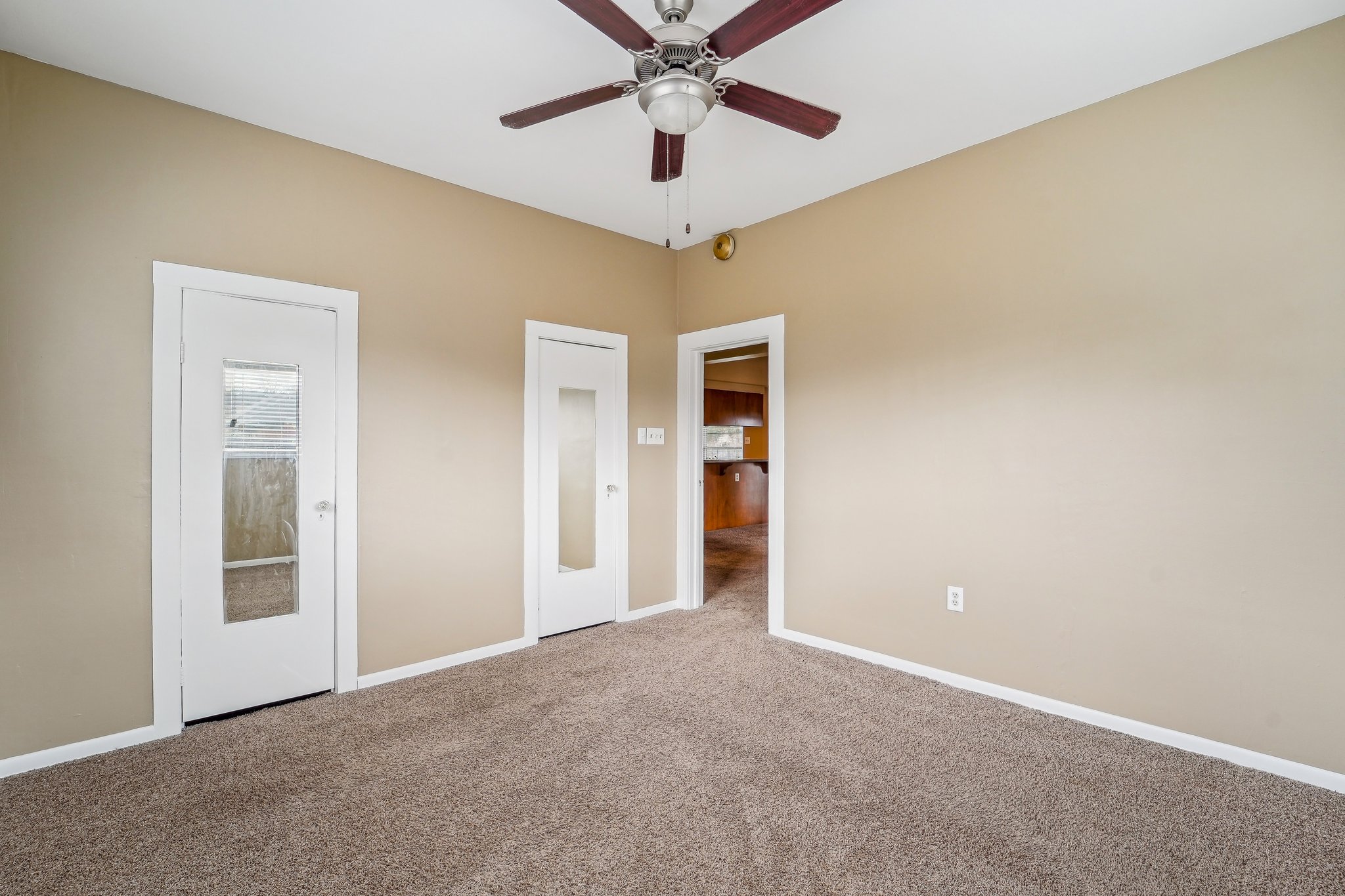 Pine Ave-018.jpg