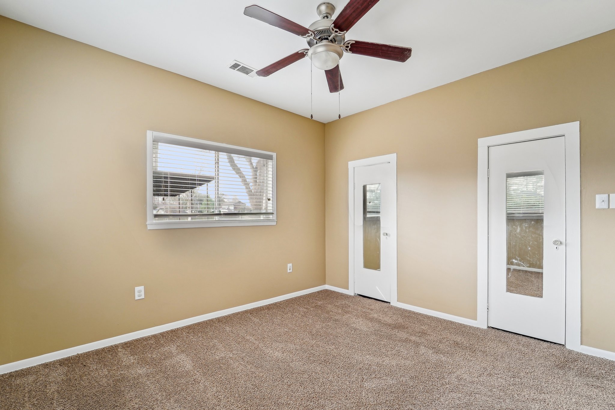 Pine Ave-019.jpg