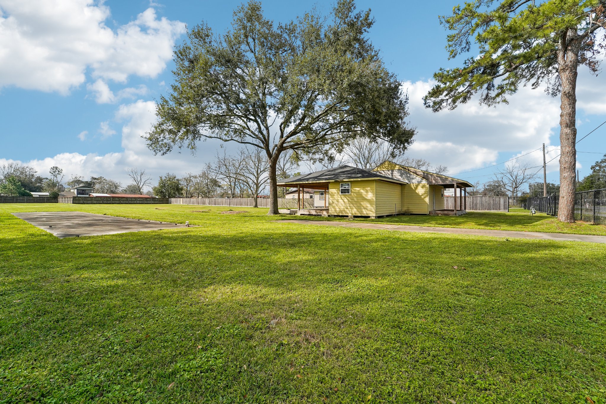 Pine Ave-035.jpg