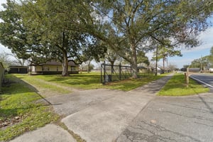 Pine Ave-002.jpg