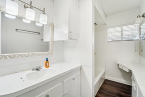 Pine Ave-016.jpg