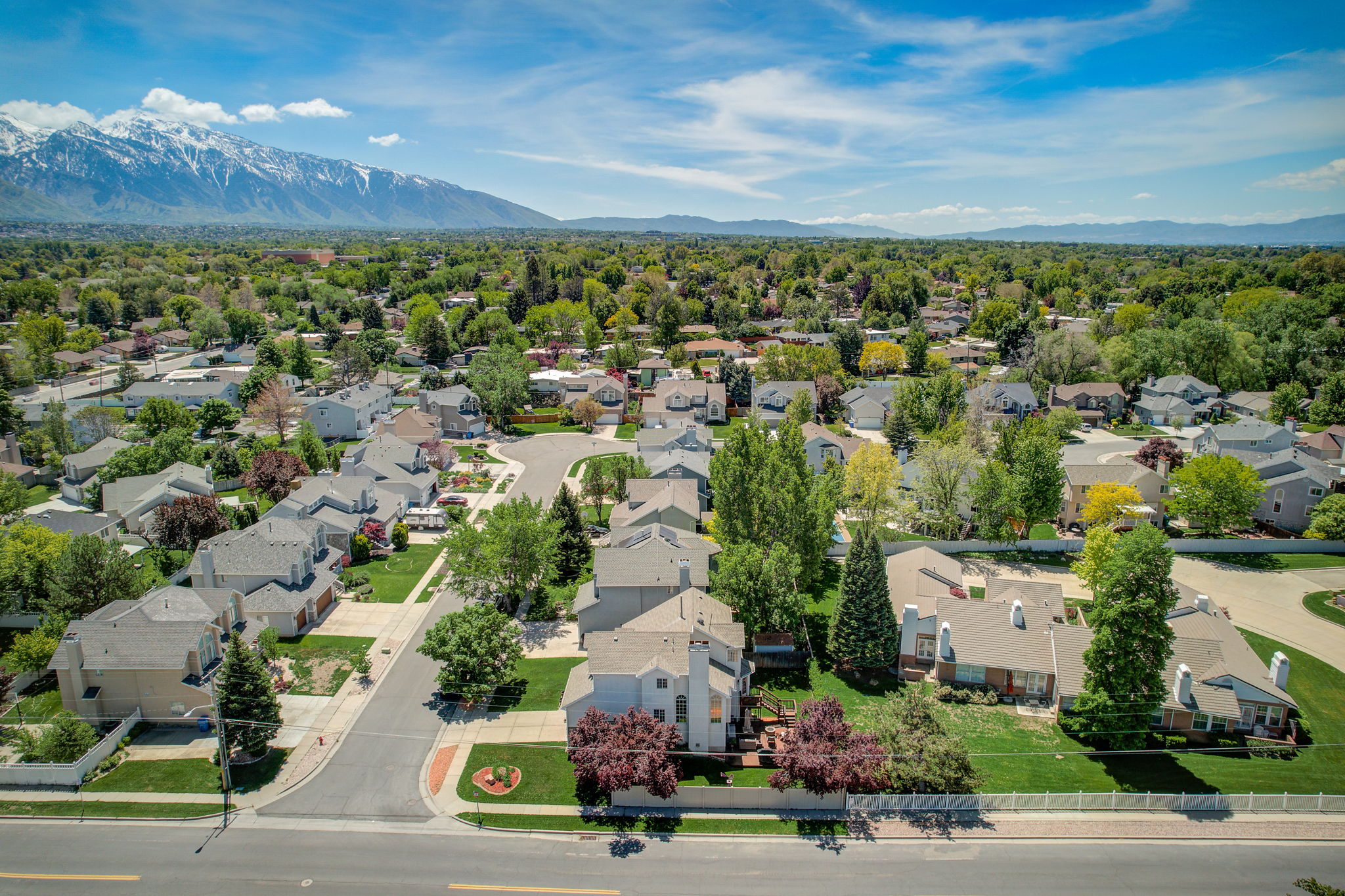 S Castlegate Dr-010