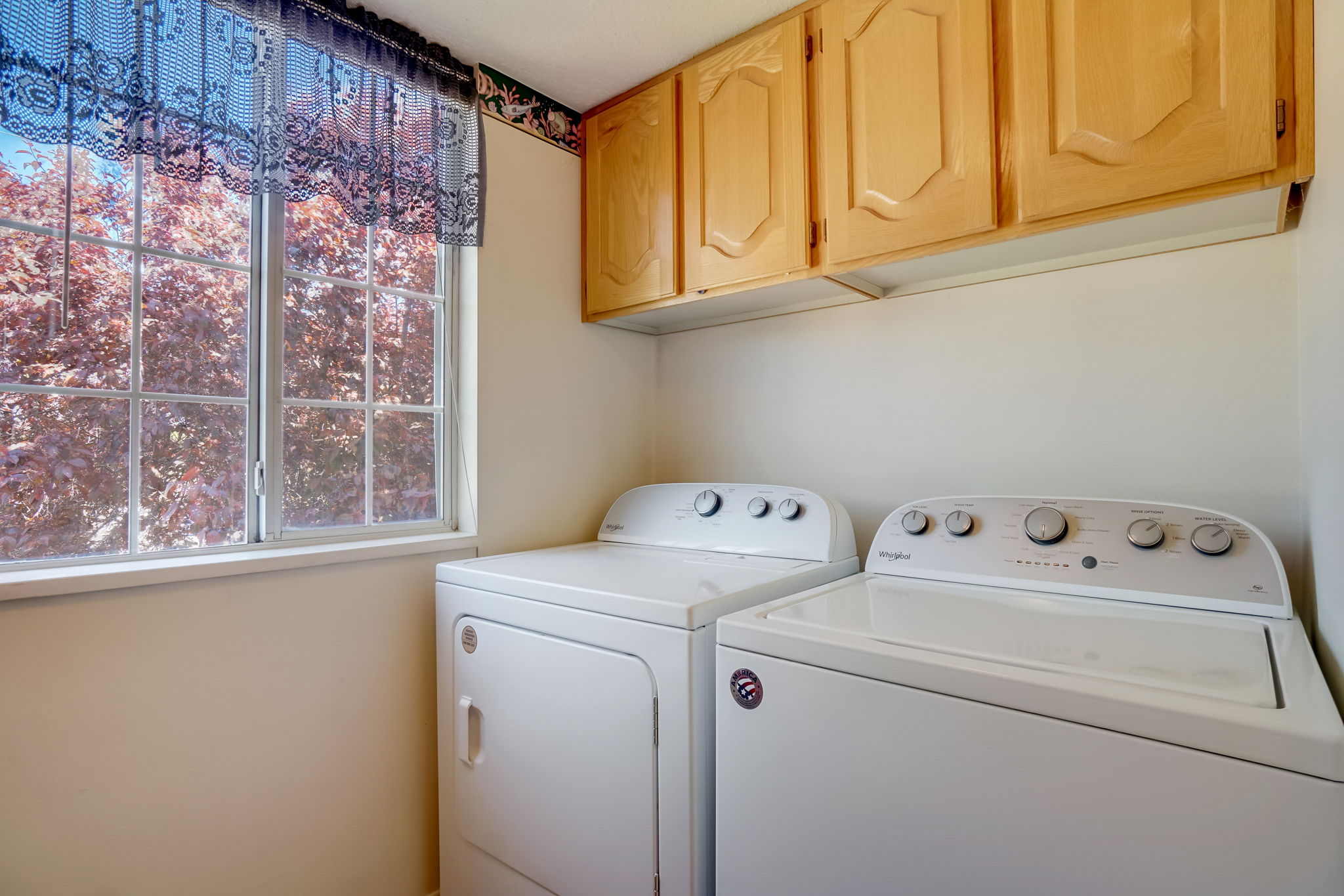 S Castlegate Dr-052