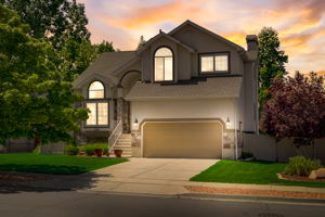 S Castlegate Dr - VT-001