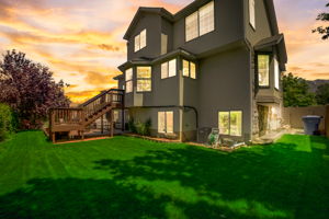 S Castlegate Dr - VT-002