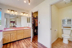 S Castlegate Dr-036