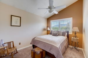 S Castlegate Dr-038