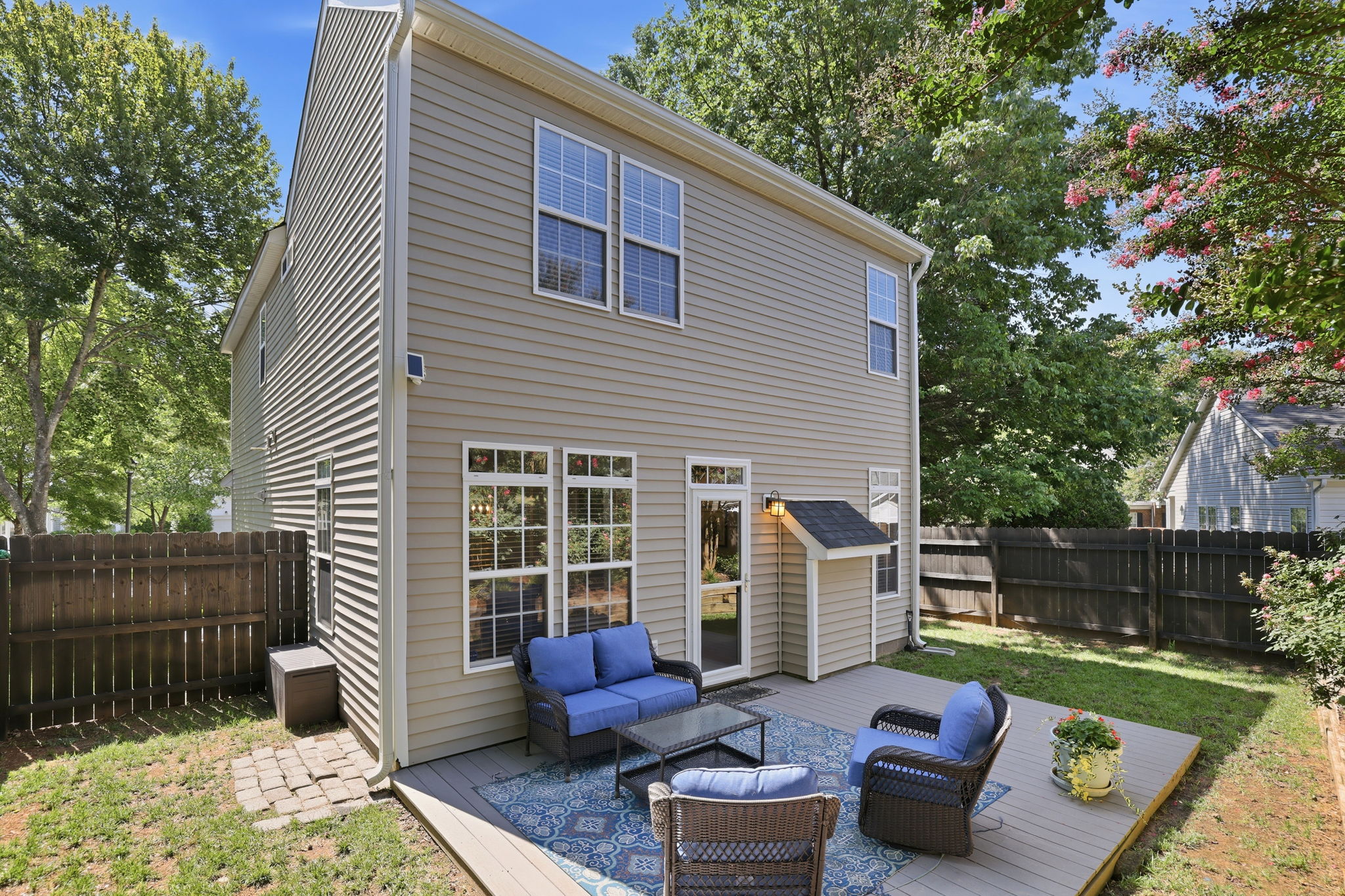  Photo 32