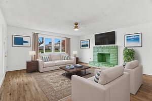 DSC08029 virtually staged.jpeg