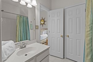 ensuite bath and walk in closet.
