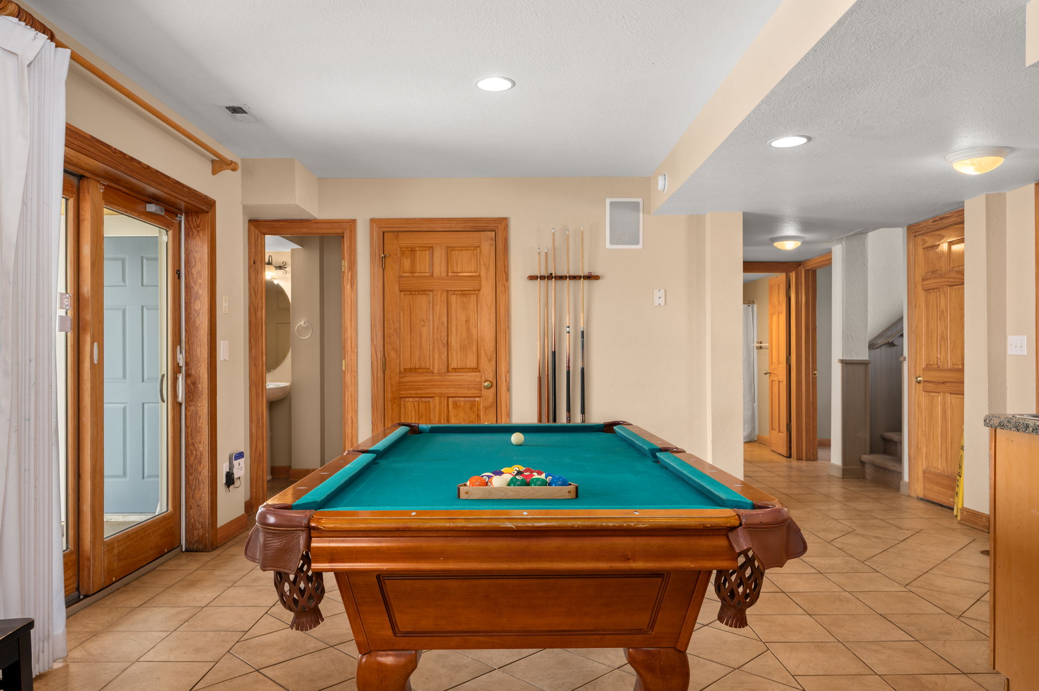5306-S-Va-Dare-BL-Rec-Room-V5