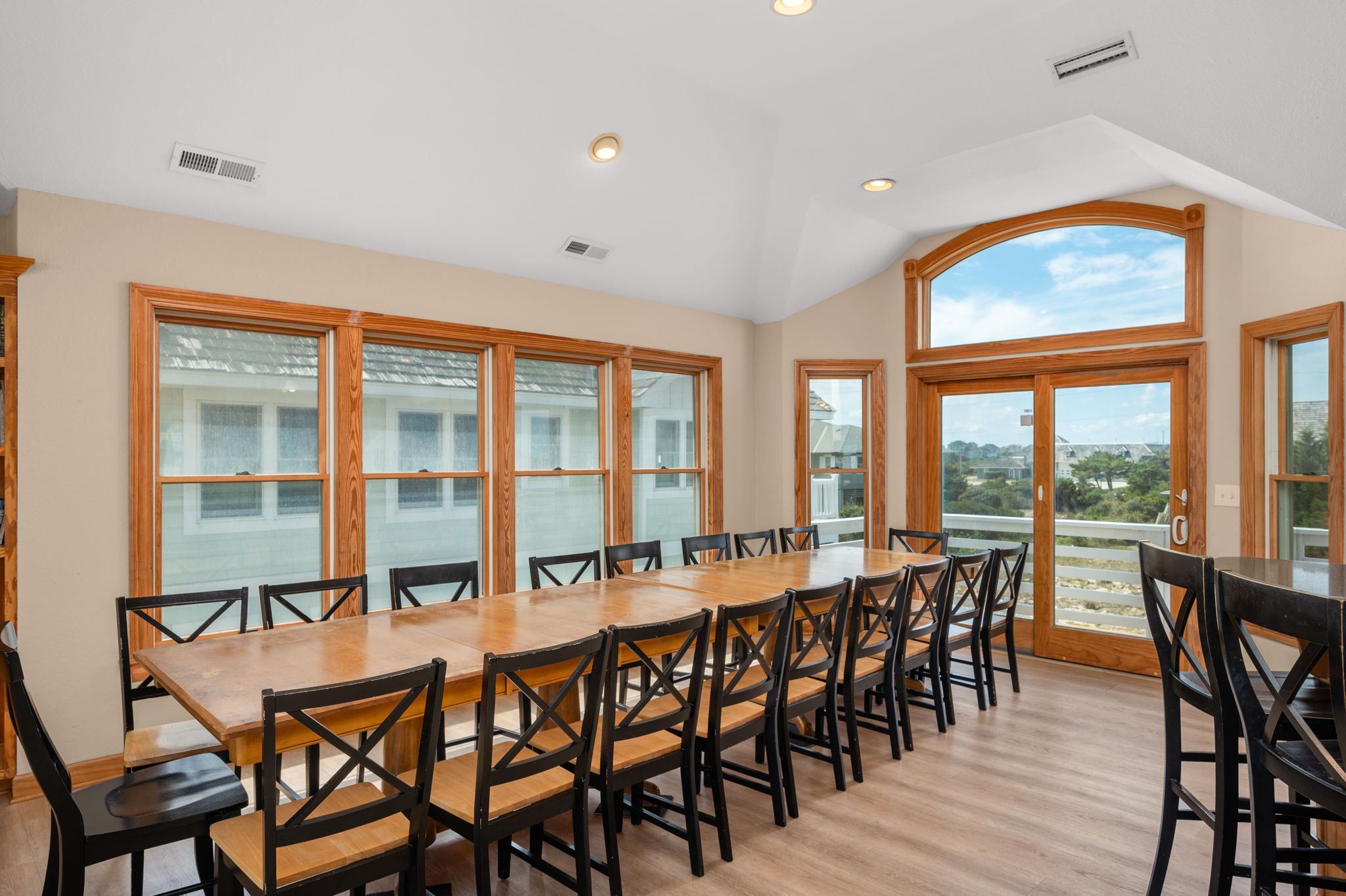 5306-S-Va-Dare-TL-Dining