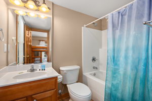 5306-S-Va-Dare-BL-BR2-Private-Bath