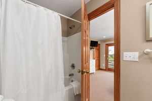 5306-S-Va-Dare-ML-BR3-BR4-Bath-V2