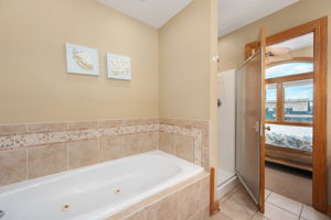 5306-S-Va-Dare-TL-BR7-Private-Bath-V2