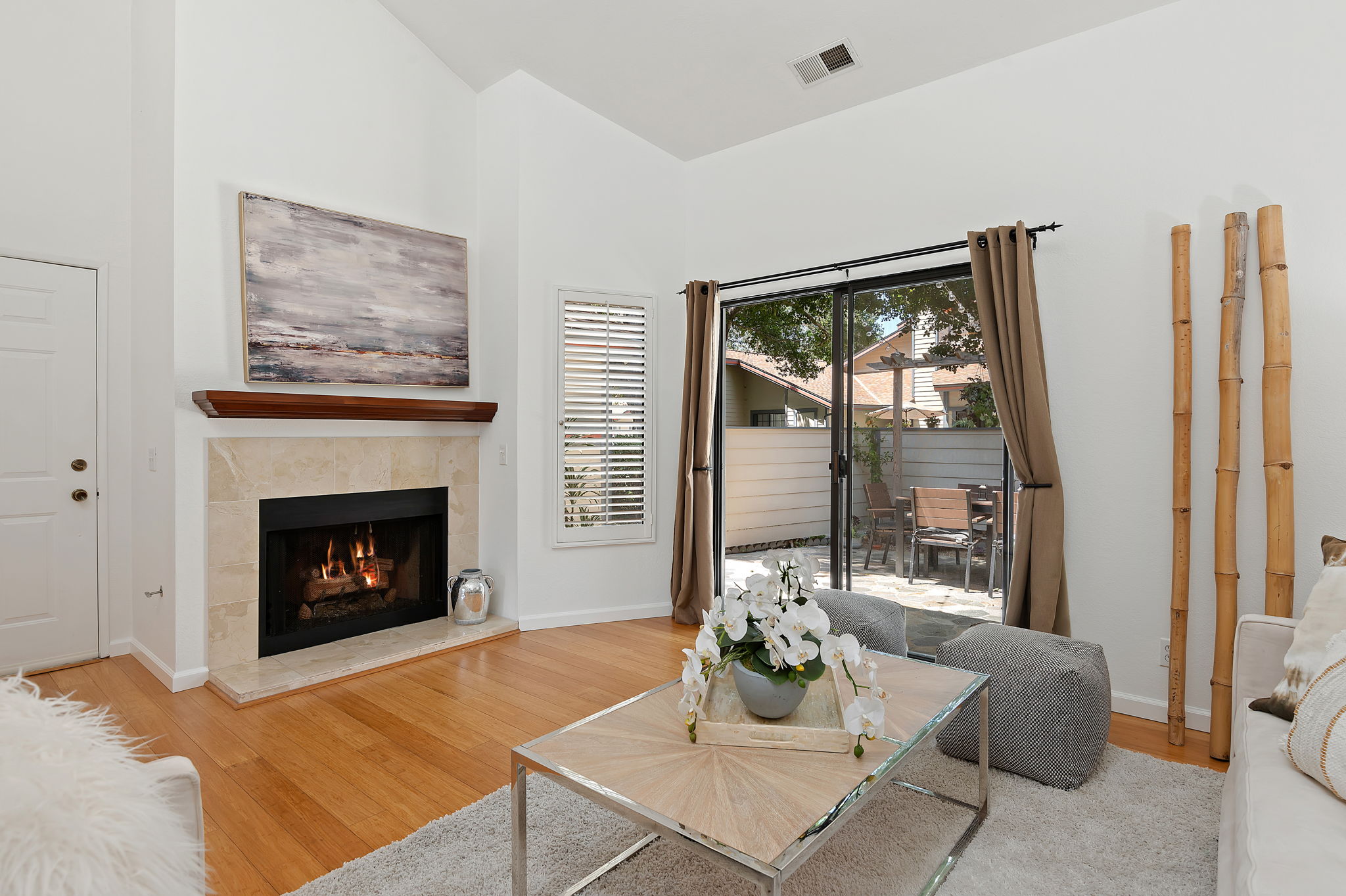 08 - Living Room