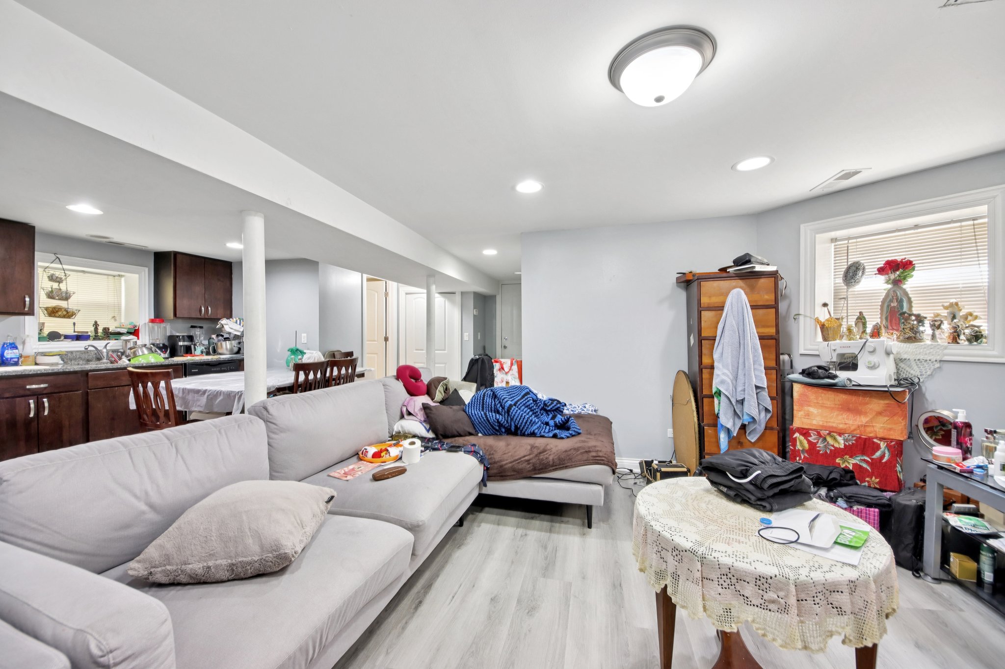 5309 W Henderson St Basement-S1904-002.jpg