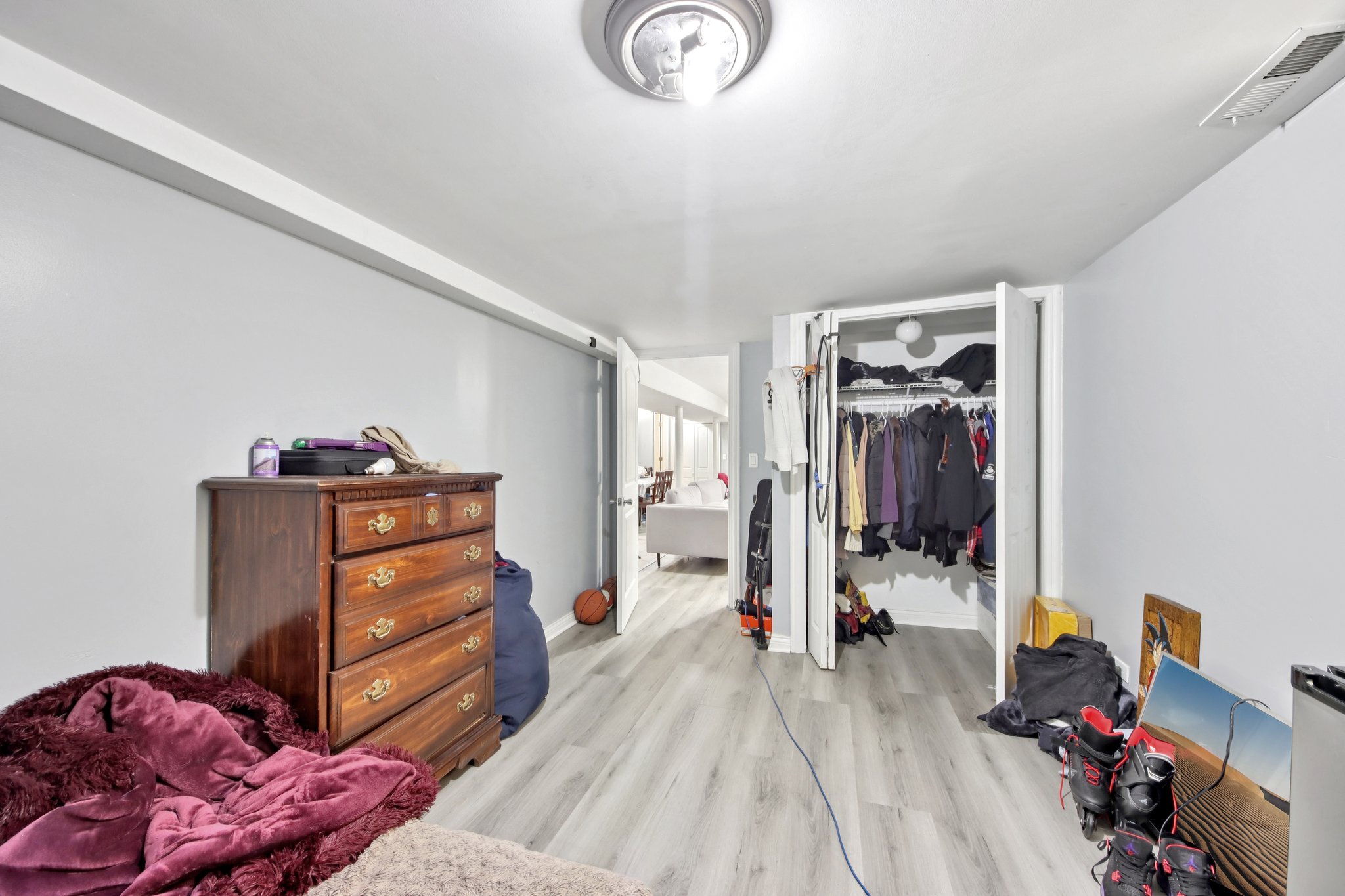 5309 W Henderson St Basement-S1904-010.jpg