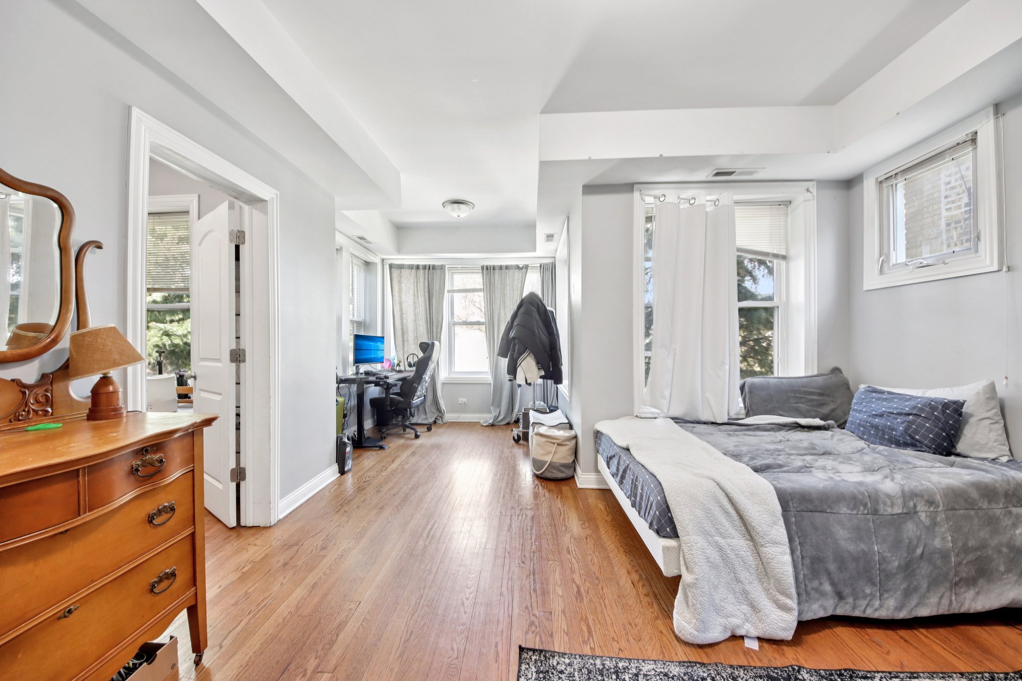 5309 W Henderson St 2nd Floor Chicago-S1904-010.jpg