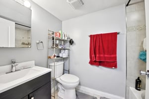 5309 W Henderson St Basement-S1904-007.jpg