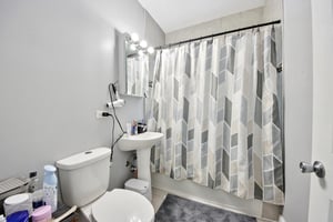 5309 W Henderson St 2nd Floor Chicago-S1904-012.jpg