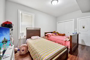 5309 W Henderson St 1st Floor-S1904-015.jpg