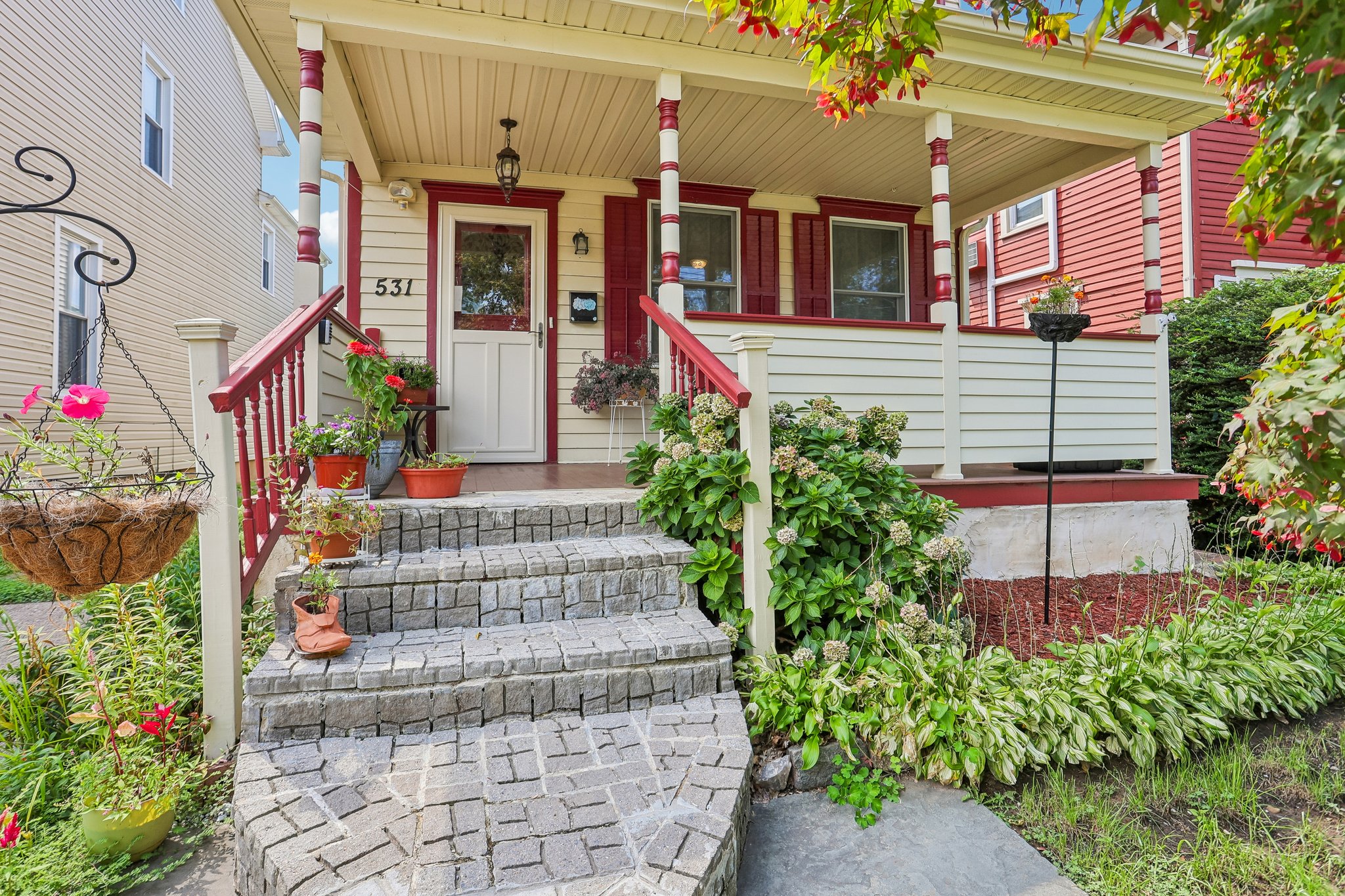 Crown St-S2908-003.jpg