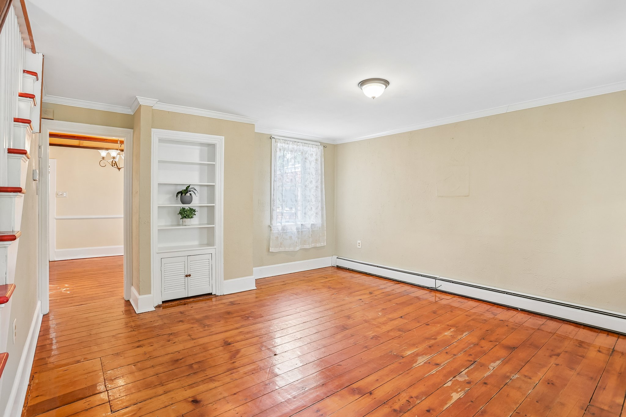 Crown St-S2908-006.jpg