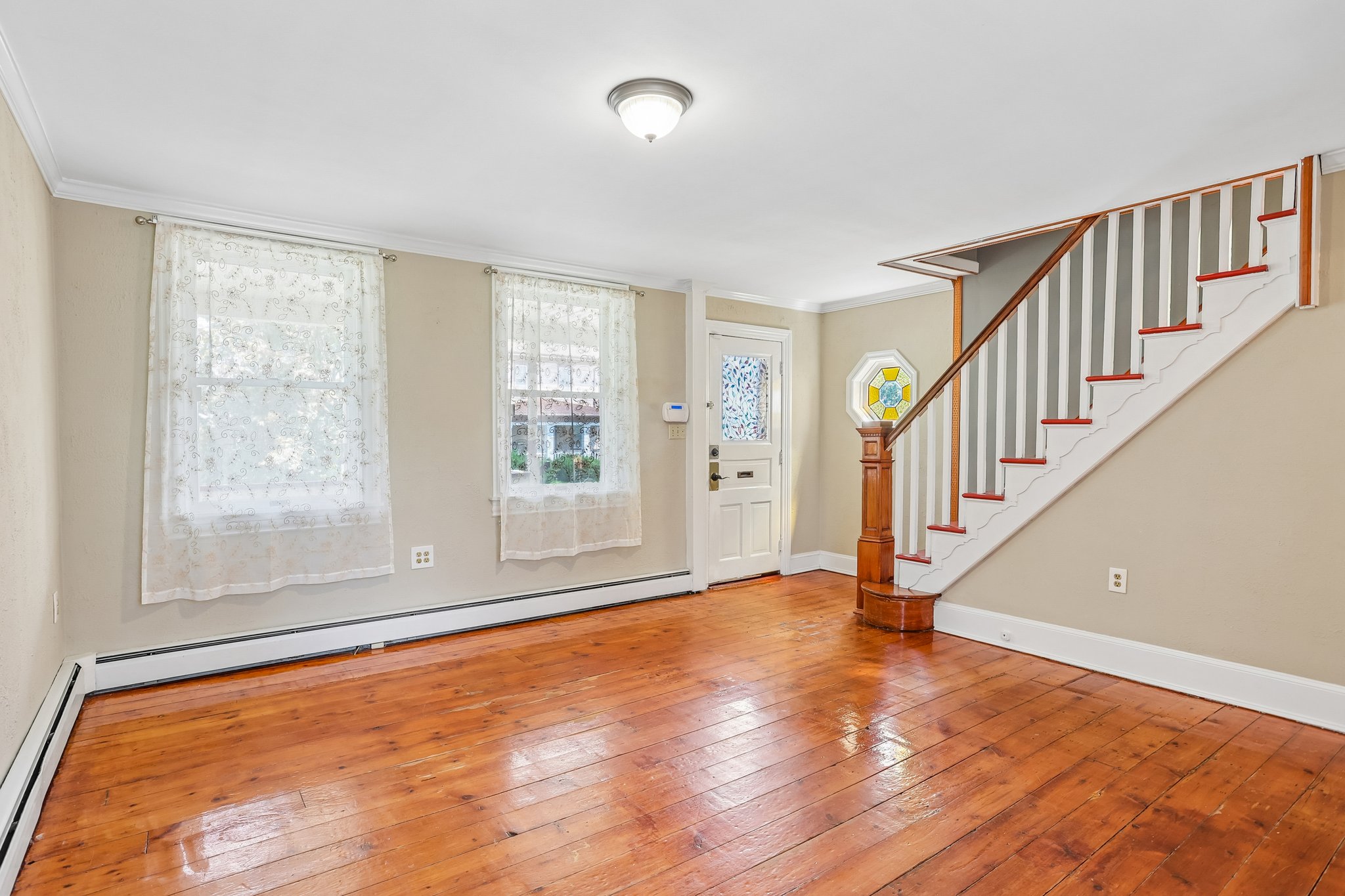 Crown St-S2908-008.jpg