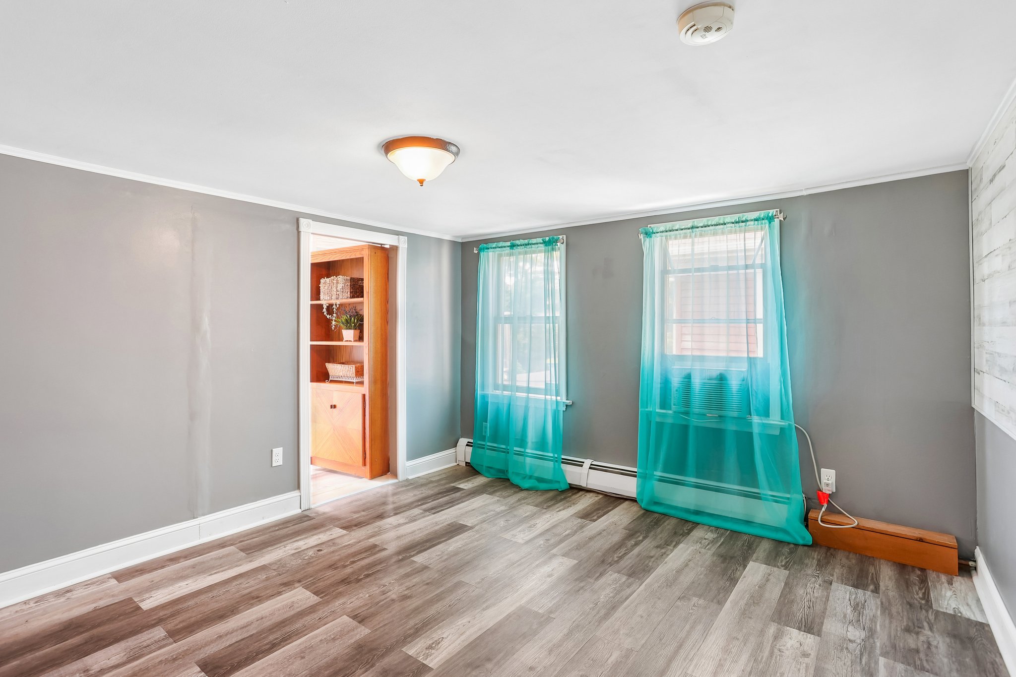 Crown St-S2908-019.jpg