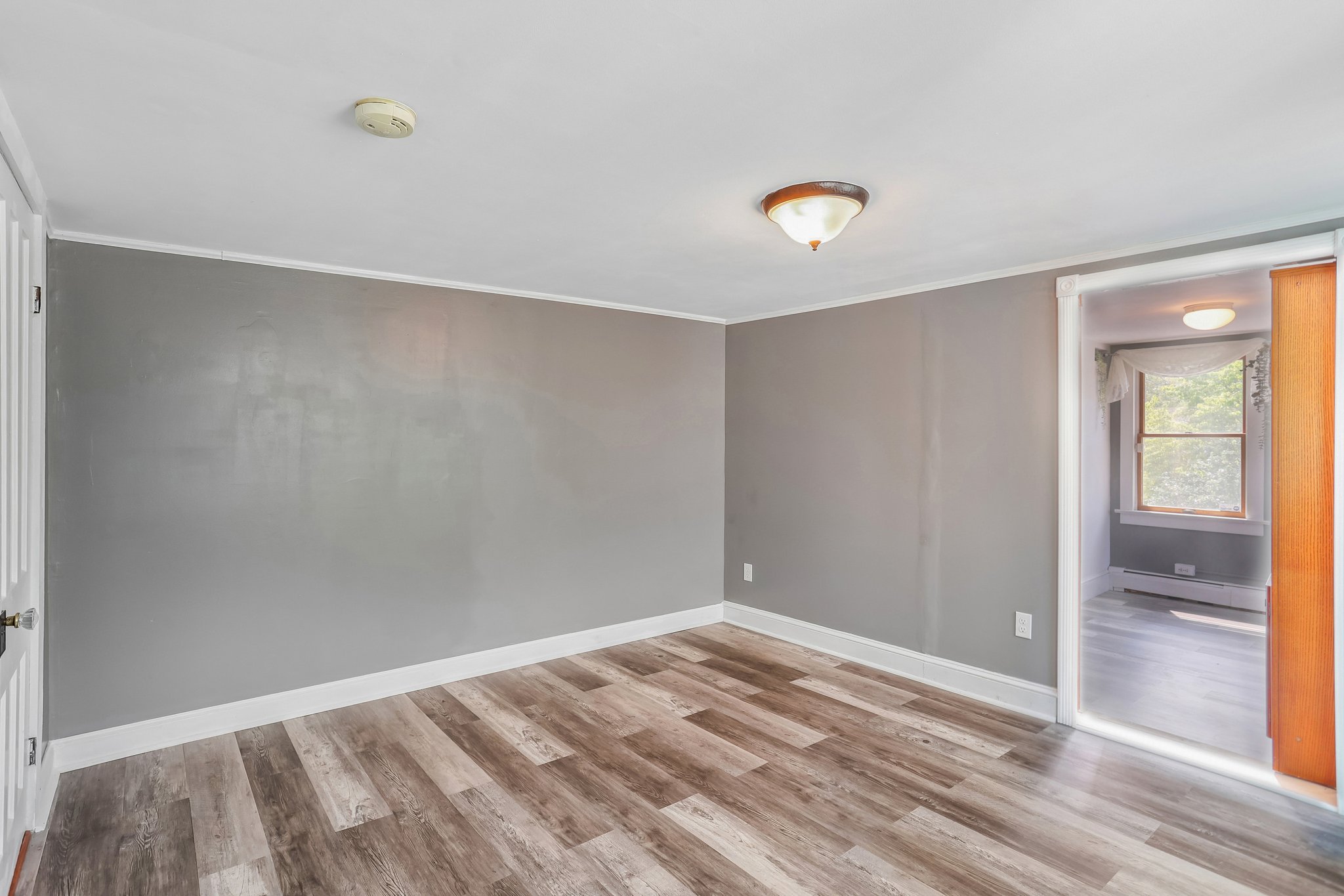 Crown St-S2908-024.jpg