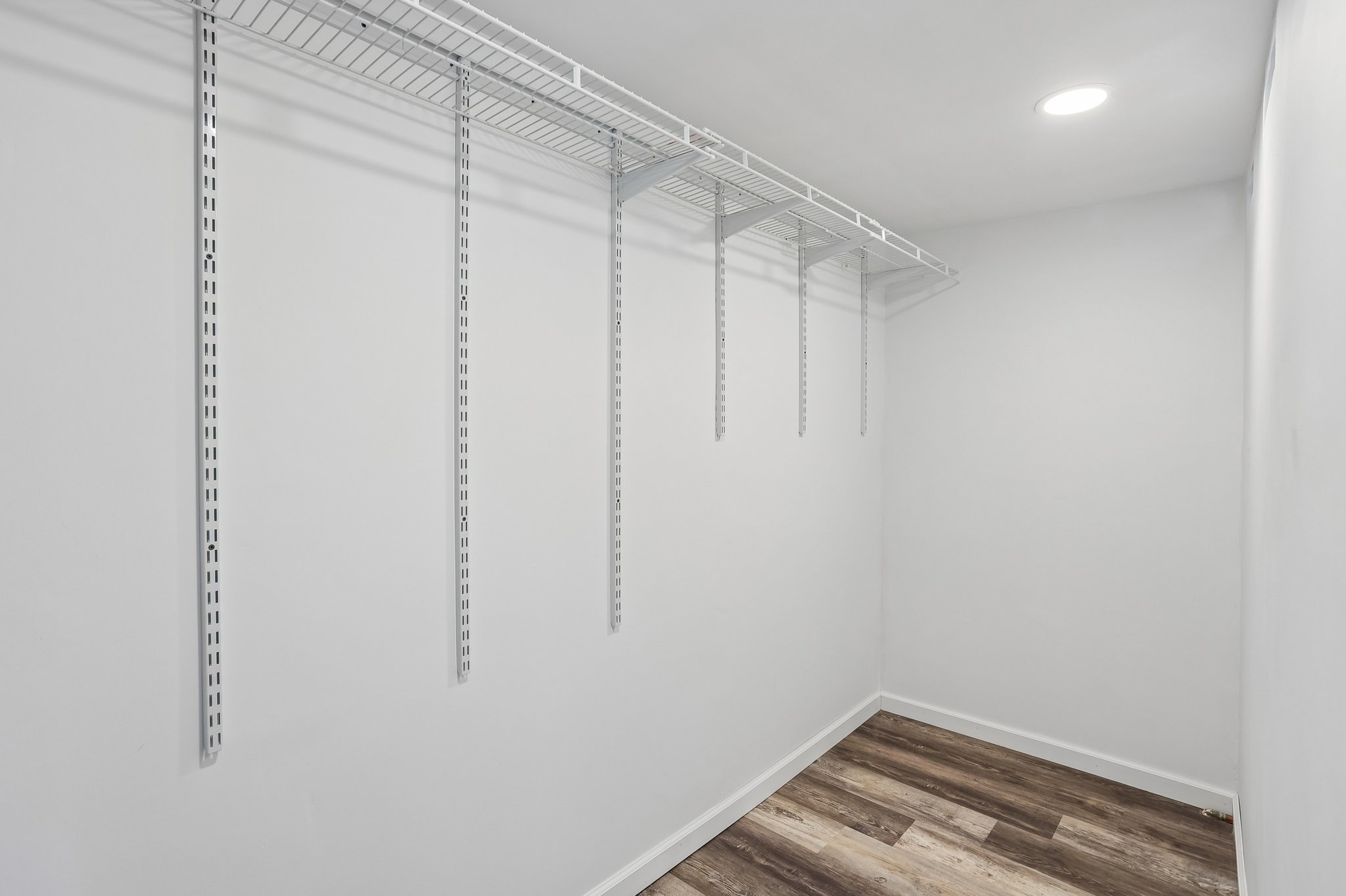 Crown St-S2908-028.jpg