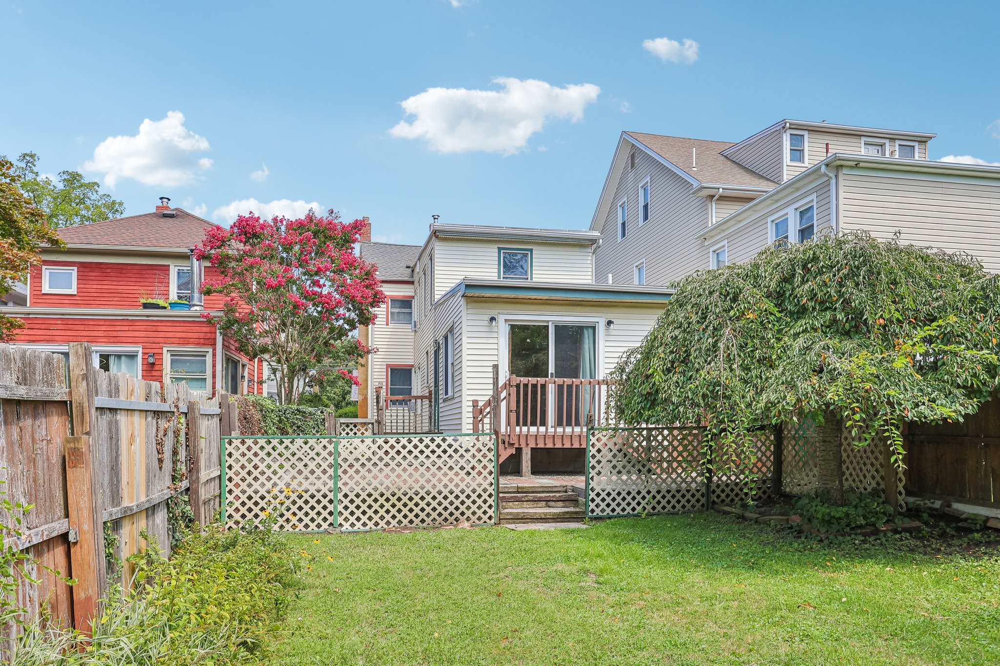Crown St-S2908-042.jpg