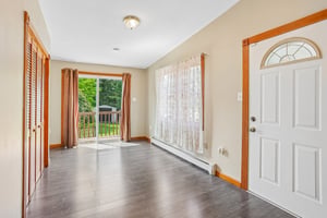 Crown St-S2908-015.jpg