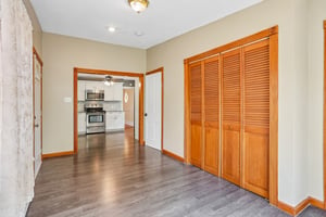 Crown St-S2908-018.jpg