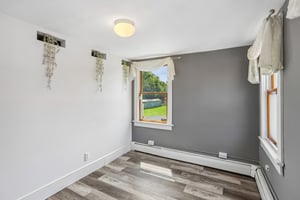 Crown St-S2908-026.jpg