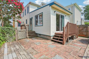 Crown St-S2908-035.jpg