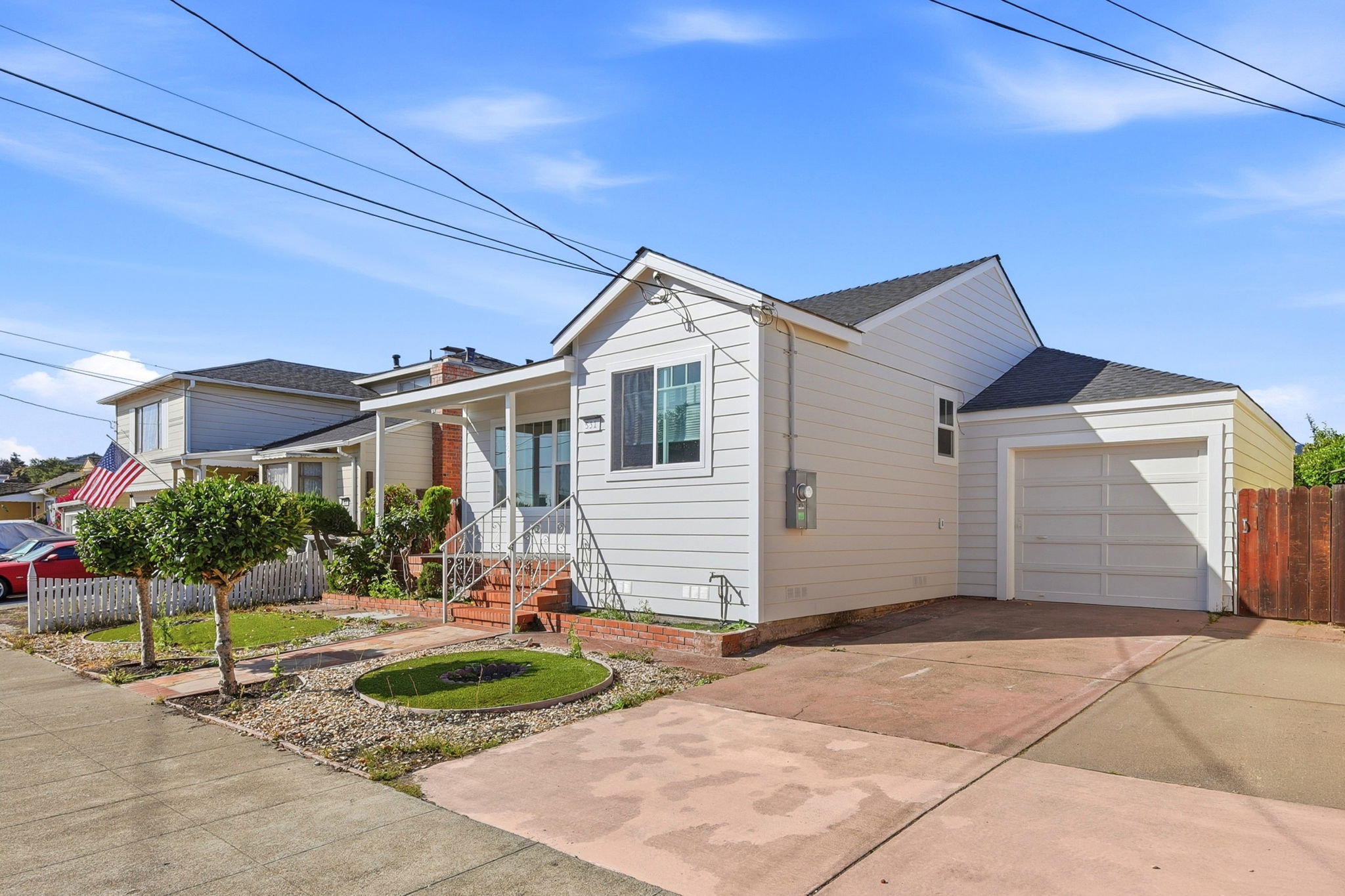 002_F8_531 Cypress Ave