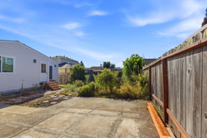 033_F8_531 Cypress Ave