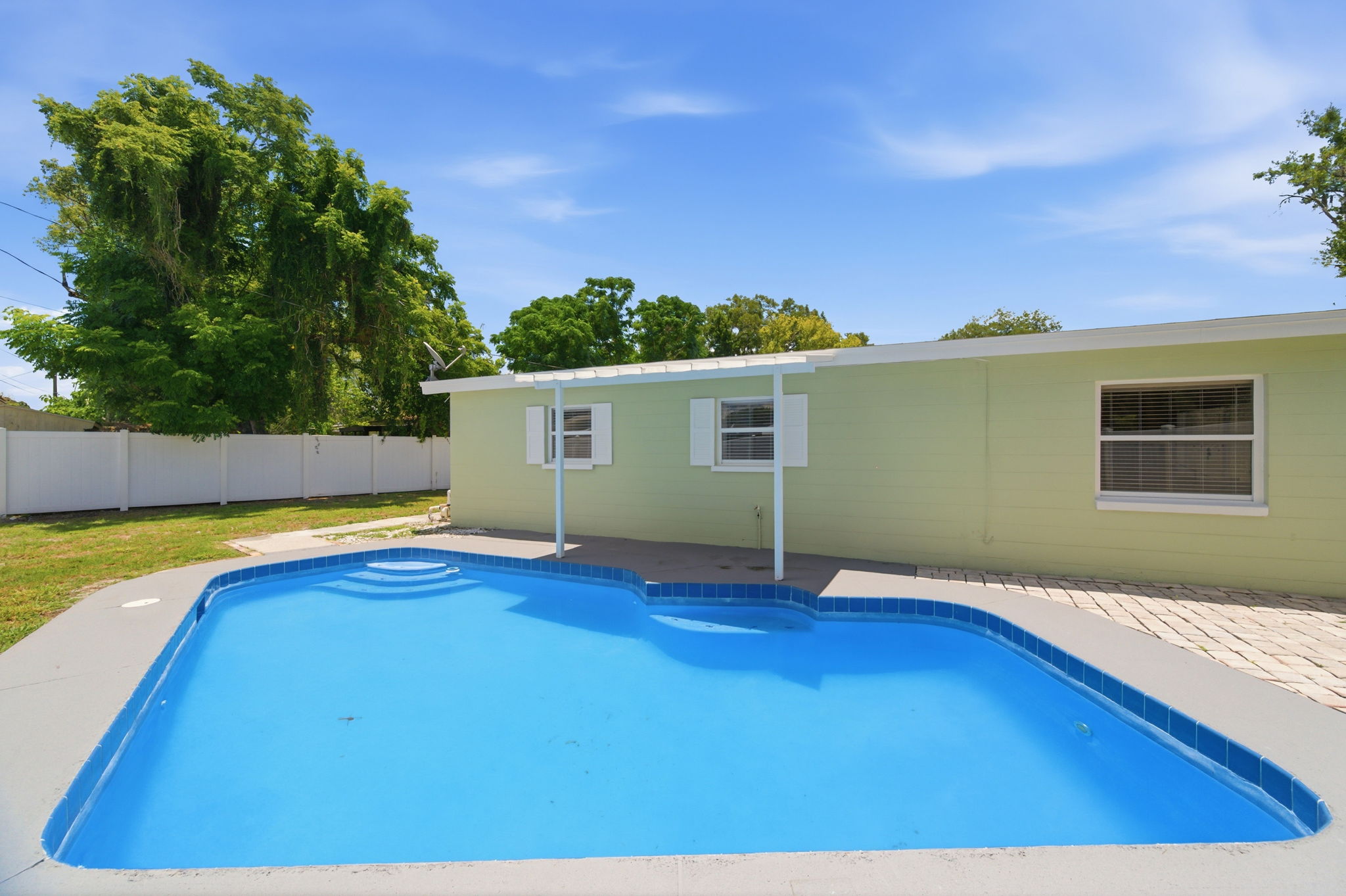 Rear Exteriors (2)