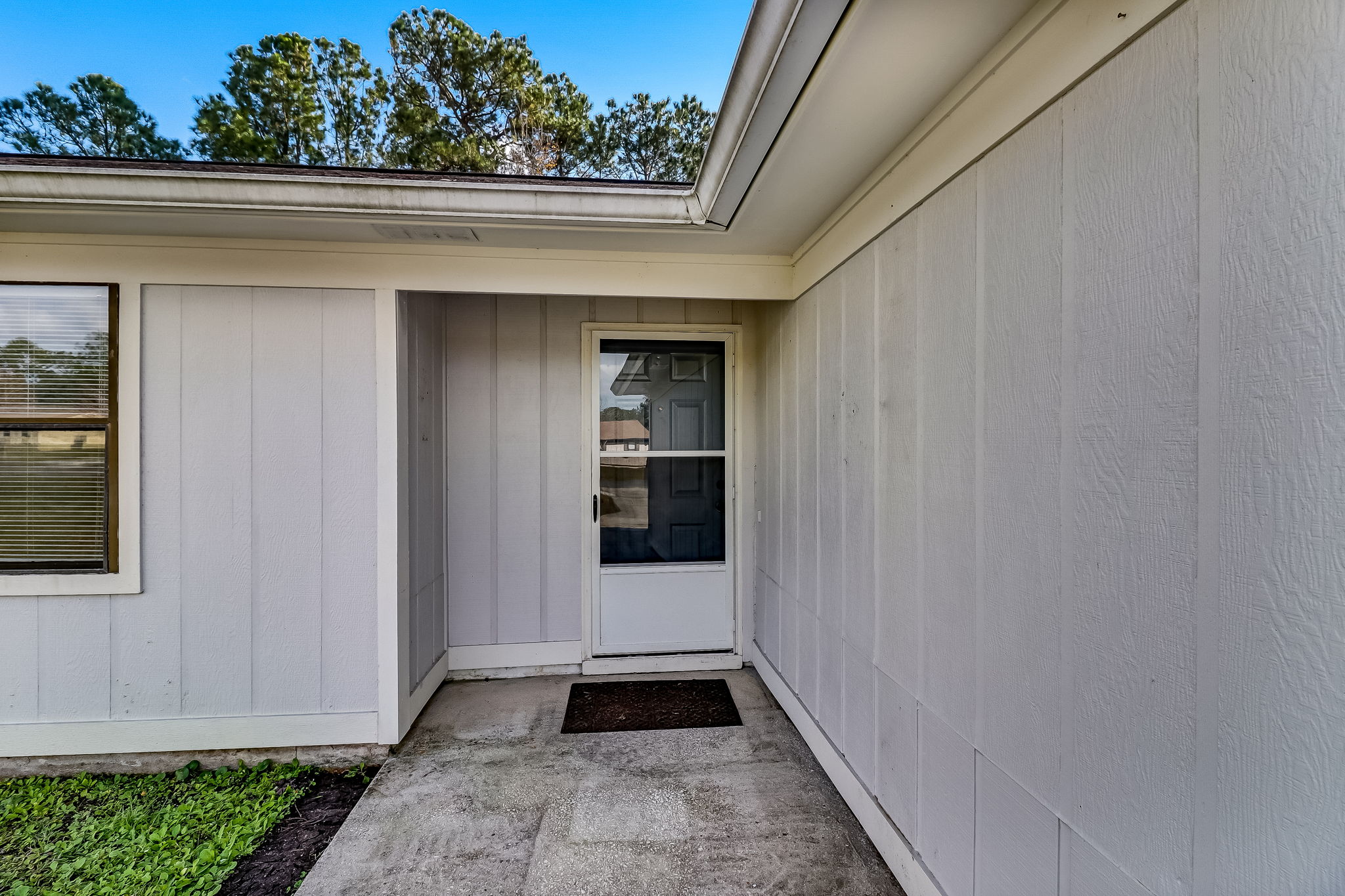 Front Entry Detail