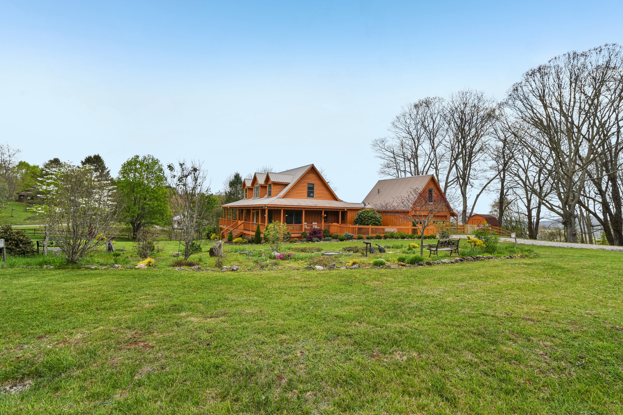 Pioneer Ridge Rd-0105-028.jpg