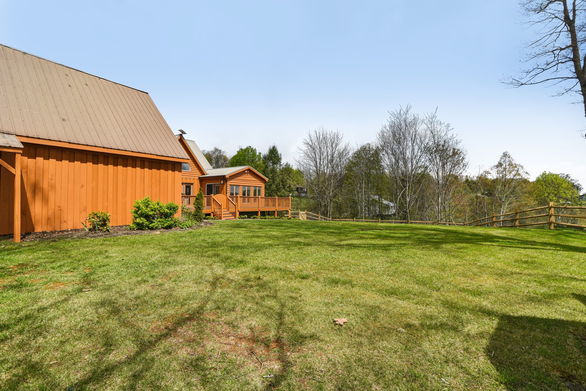 Pioneer Ridge Rd-0105-041.jpg
