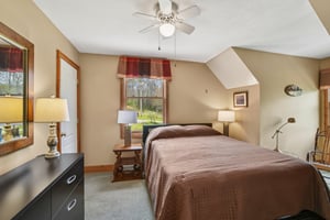 Pioneer Ridge Rd-0105-020.jpg