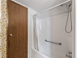  Photo 30