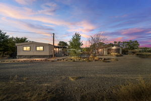  Photo 0