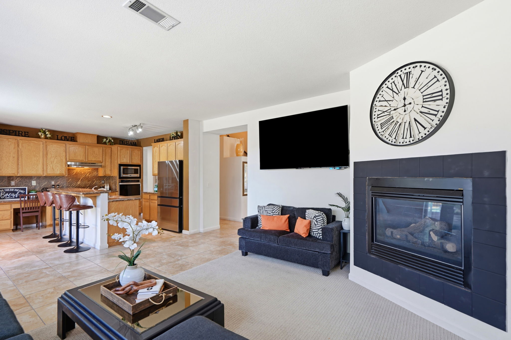 013_F8_5312 Summerfield Dr