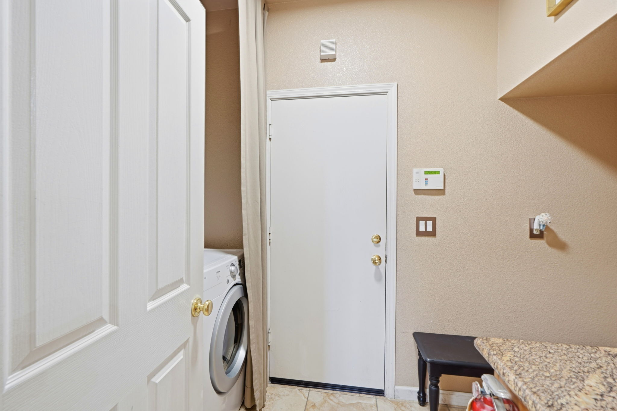 053_F8_5312 Summerfield Dr
