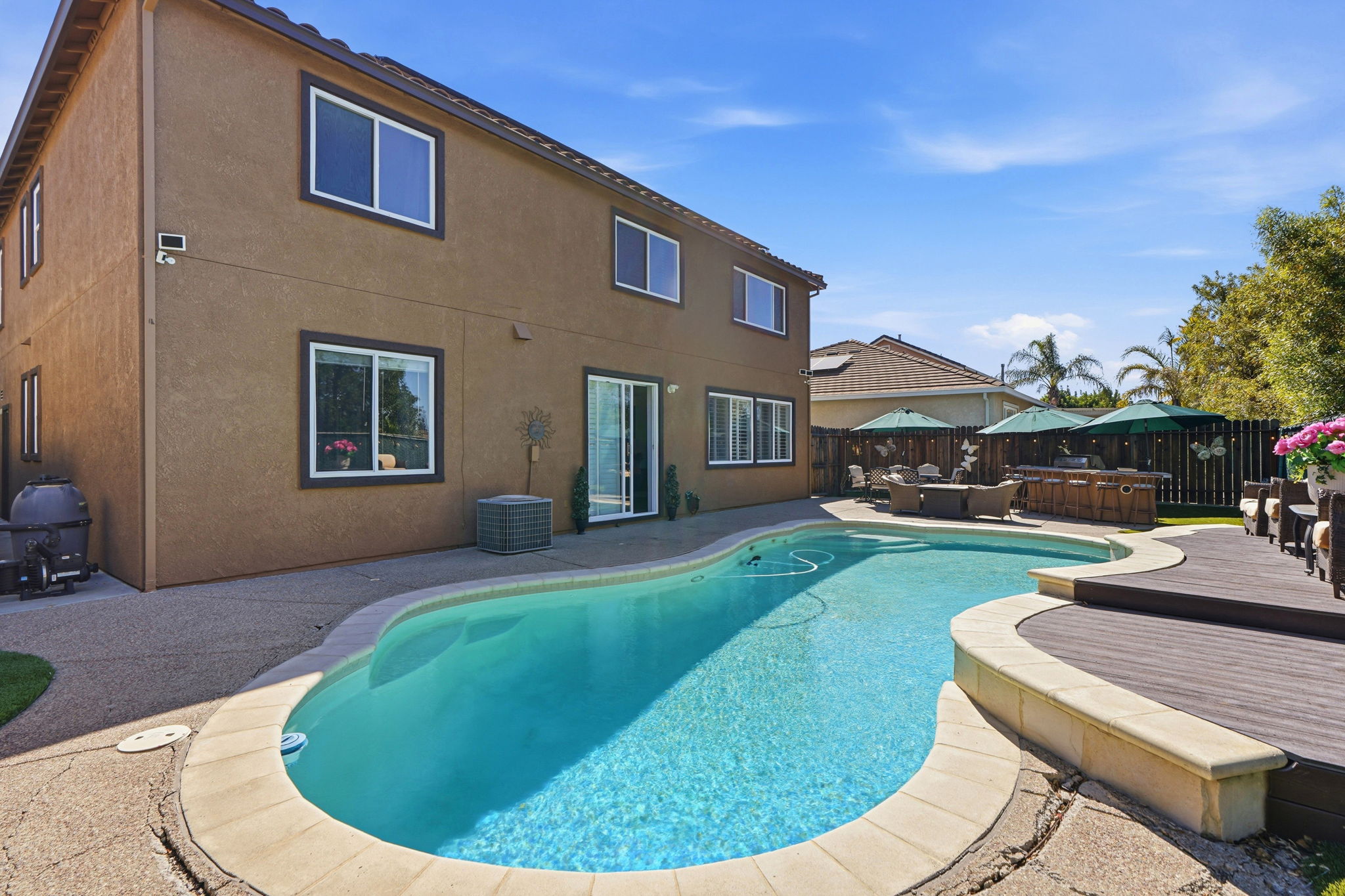 054_F8_5312 Summerfield Dr